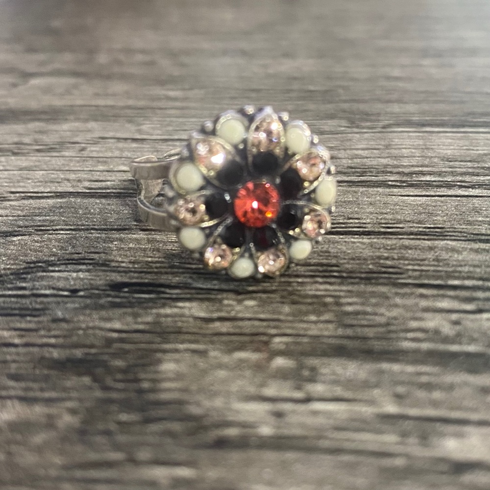 Mariana Ring